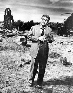 Burgess Meredith, Twilight Zone, 1960, wikimedia commons