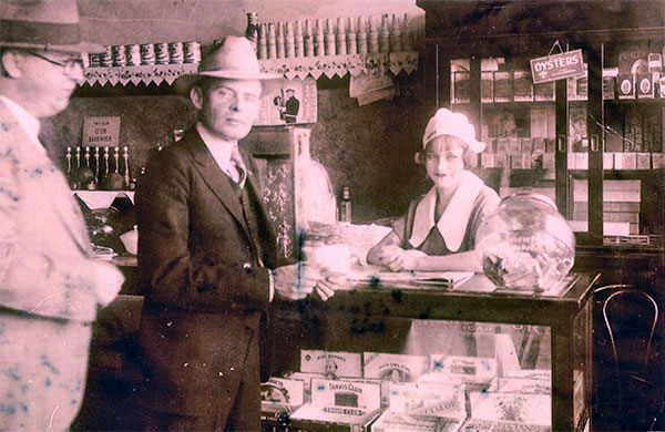 Bonnie Parker during her waitressing days. (courtesy of Buddy Barrow)