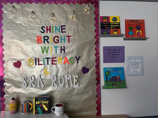 Maurna Rome classroom bulletin board for biliteracy